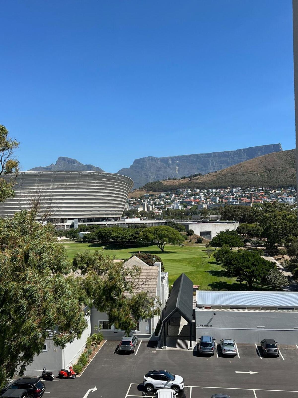 Front Row * Cape Town